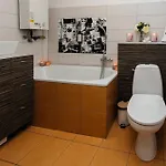 Maya's 23 Attic - Ogarna Old Town 아파트