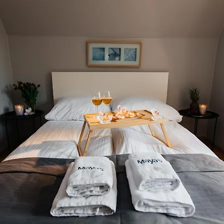 Apartamento Maya's Flats & 23 Attic - Ogarna Old Town *