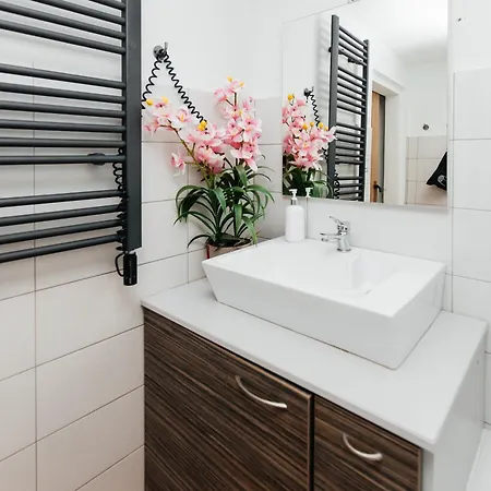 Maya's Flats & 23 Attic - Ogarna Old Town Apartamento Gdansk