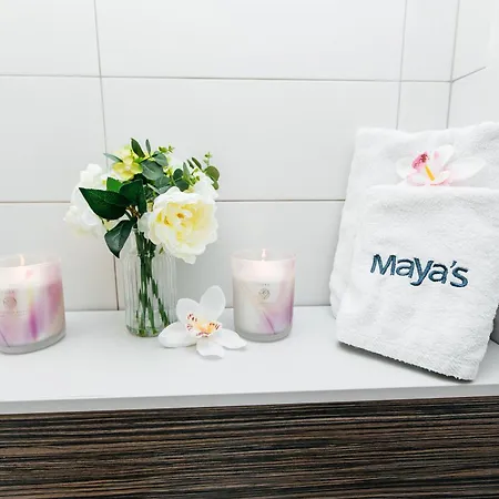 Maya's Flats & 23 Attic - Ogarna Old Town Apartamento *