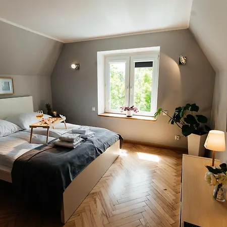 Maya's Flats 23 - Attic In Old Town Gdańsk