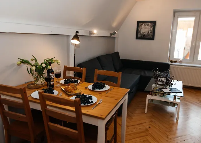 Apartment Maya's Flats & 23 Attic - Ogarna Old Town *